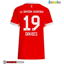 Ženske Nogometnih dresov Bayern Munich Alphonso Davies #19 Domači 2025-26 Kratki rokavi